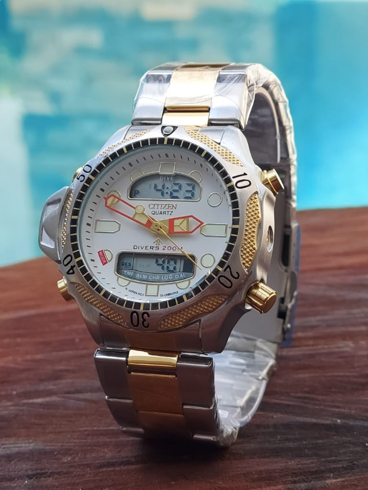 Relógio Citizen C-500 Dourado + Caixa no Atacado – Fundo Branco | Relógios Para Revender AUTO-DRAFT