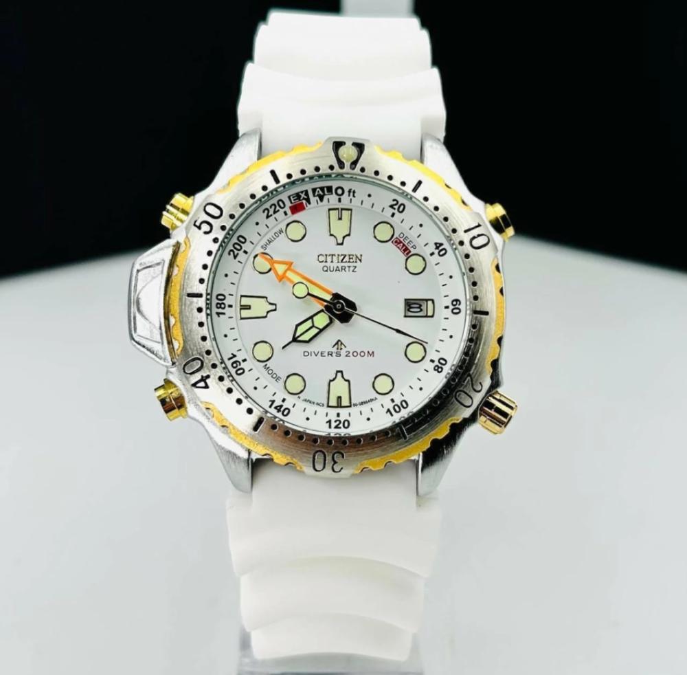 Relógio Citizen Promaster no Atacado - Branco e Dourado - Pulseira de Borracha | Relógios Para Revender Relógio Citizen Promaster no Atacado – Branco e Dourado – Pulseira de Borracha