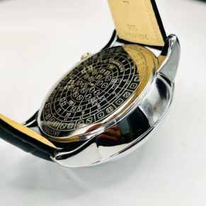 Relógio Jacob Roleta Dourado Linha Diamante – Pulseira de Couro e À Prova d’Água