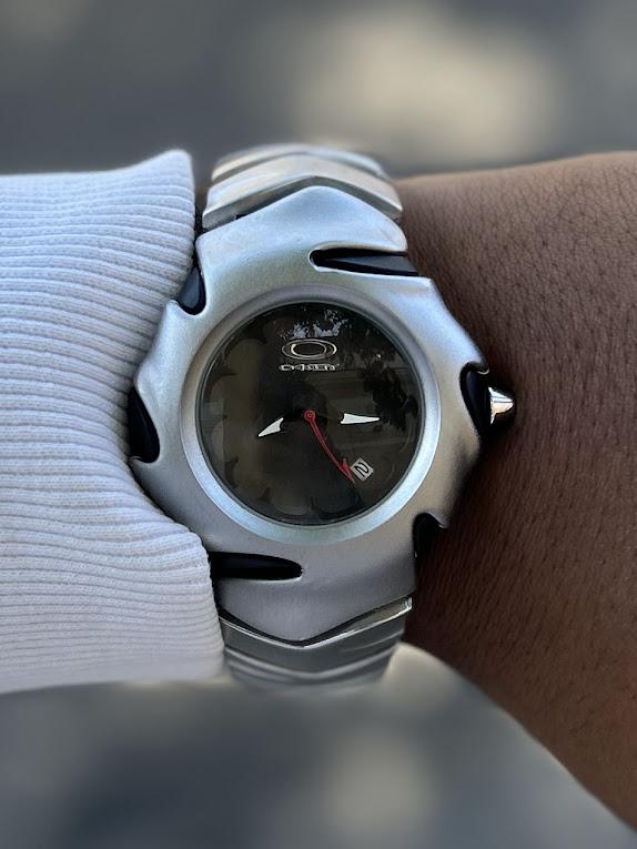 Relógio Oakley Blade Primeira Linha no Atacado - Caixa Inclusa | Relógios Para Revender Relógio Oakley Blade Primeira Linha no Atacado – Caixa Inclusa