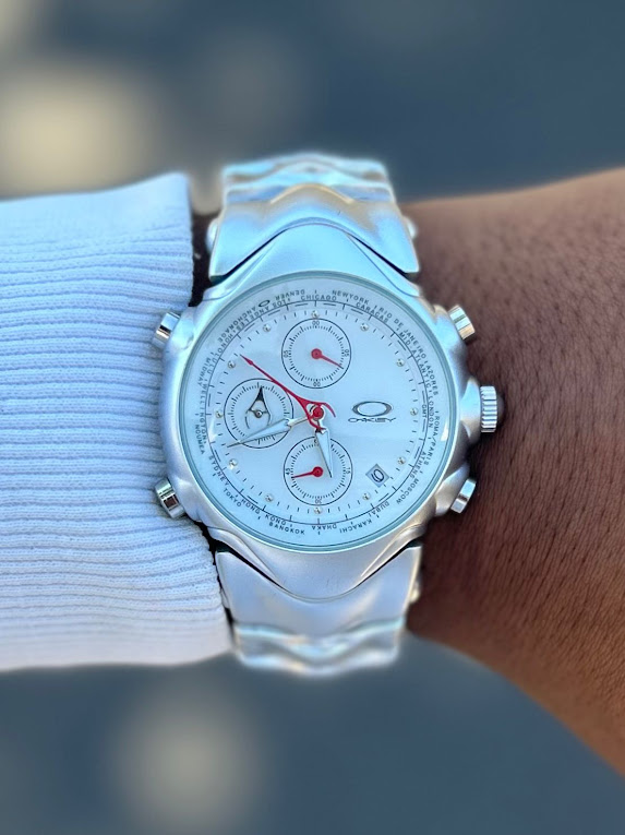 Relógio Oakley GMT Prata no Atacado - Pulseira de Aço | Relógios Para Revender Relógio Oakley GMT Prata no Atacado - Pulseira de Aço