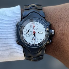 Maior Fornecedor De Relógios No Atacado e Dropshipping | Relógios Para Revender Relógio Oakley GMT Preto Com Branco no Atacado - Pulseira de Aço