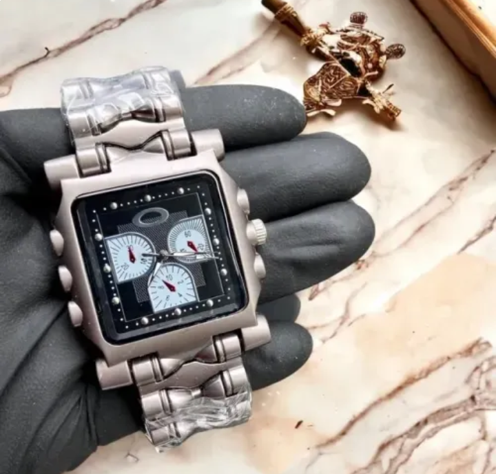 Relógio Oakley Tank Minuti Machine + Caixa no Atacado | Relógios Para Revender Relógio Oakley Tank Minuti Machine + Caixa no Atacado